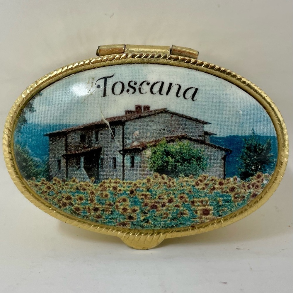 Vintage small ceramic pill box